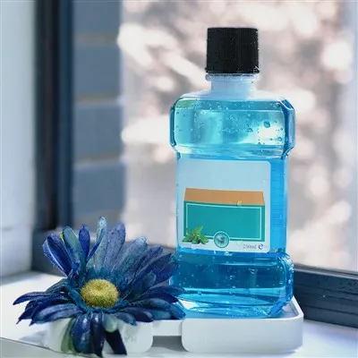 غسول الفم المنظف اللطيف